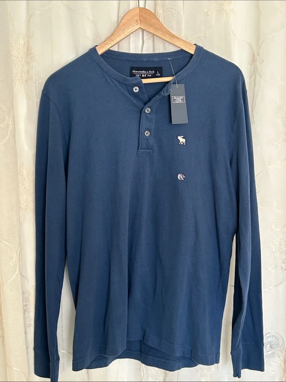 NWT Abercrombie & Fitch Blue Henley Long Sleeve Men's Large Shirt